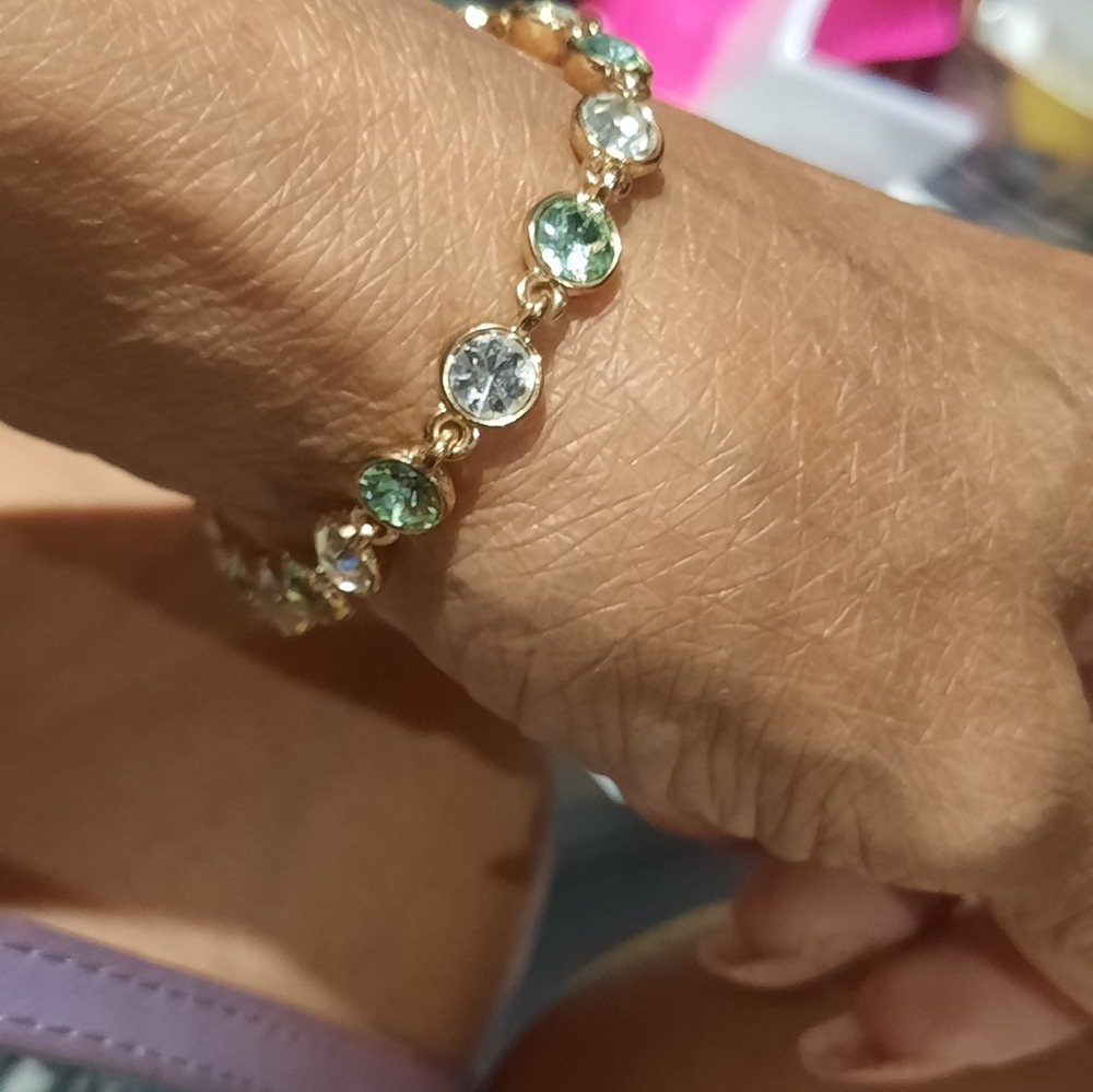 Genuine Authentic Swarovski Elements Gold Tennis bracelet Peridot & Clear Gift🎁